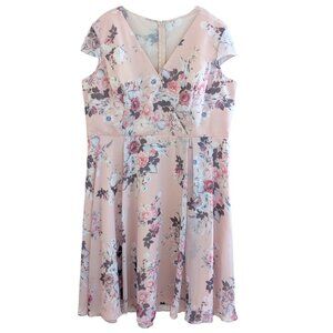 Chic Floral Midi Dress in Pink